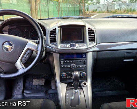 Белый Шевроле Каптива, объемом двигателя 2.2 л и пробегом 115 тыс. км за 13000 $, фото 6 на Automoto.ua