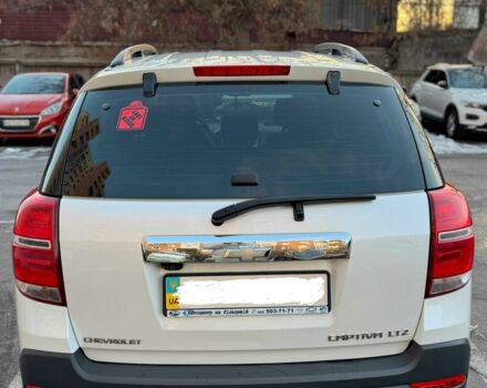 Белый Шевроле Каптива, объемом двигателя 2.4 л и пробегом 172 тыс. км за 11500 $, фото 4 на Automoto.ua