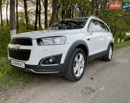 Белый Шевроле Каптива, объемом двигателя 2.23 л и пробегом 215 тыс. км за 13000 $, фото 2 на Automoto.ua