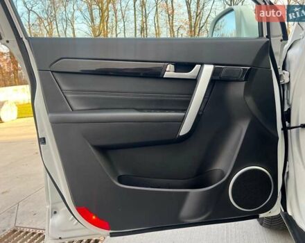 Белый Шевроле Каптива, объемом двигателя 2.2 л и пробегом 187 тыс. км за 12900 $, фото 28 на Automoto.ua