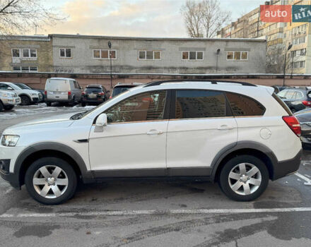 Шевроле Каптива 2013 в Киеве на Automoto.ua Белый Шевроле Каптива, объемом двигателя 2.38 л и пробегом 172 тыс. км за 11500 $, фото 1 на Automoto.ua