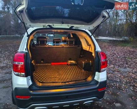 Белый Шевроле Каптива, объемом двигателя 2.23 л и пробегом 180 тыс. км за 14200 $, фото 20 на Automoto.ua