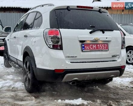 Белый Шевроле Каптива, объемом двигателя 2.2 л и пробегом 87 тыс. км за 12800 $, фото 9 на Automoto.ua