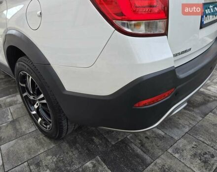 Белый Шевроле Каптива, объемом двигателя 2.2 л и пробегом 205 тыс. км за 11900 $, фото 62 на Automoto.ua