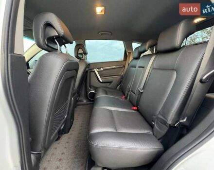 Білий Шевроле Каптіва, об'ємом двигуна 2.2 л та пробігом 150 тис. км за 11900 $, фото 19 на Automoto.ua