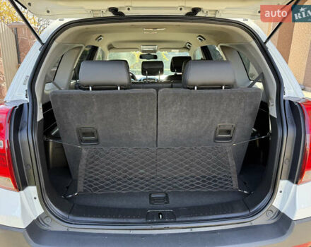 Білий Шевроле Каптіва, об'ємом двигуна 2.2 л та пробігом 200 тис. км за 13604 $, фото 61 на Automoto.ua