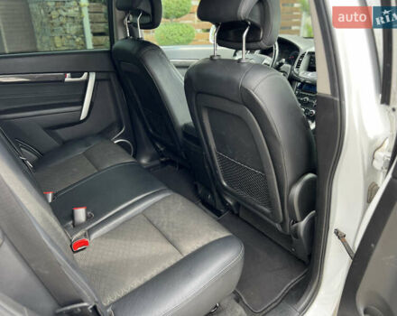 Белый Шевроле Каптива, объемом двигателя 2.2 л и пробегом 177 тыс. км за 12900 $, фото 25 на Automoto.ua