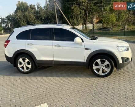 Білий Шевроле Каптіва, об'ємом двигуна 2 л та пробігом 153 тис. км за 12900 $, фото 6 на Automoto.ua