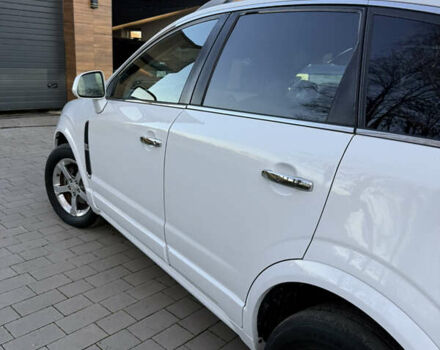 Белый Шевроле Каптива, объемом двигателя 2.38 л и пробегом 173 тыс. км за 9300 $, фото 3 на Automoto.ua