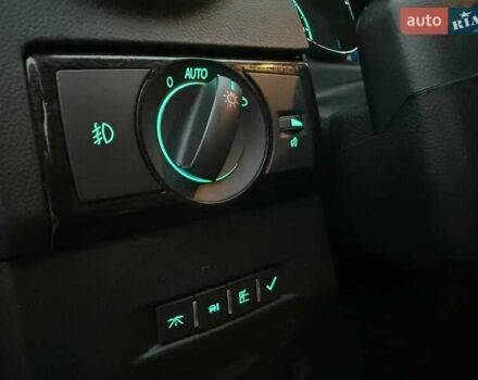 Білий Шевроле Каптіва, об'ємом двигуна 2.38 л та пробігом 139 тис. км за 10490 $, фото 15 на Automoto.ua