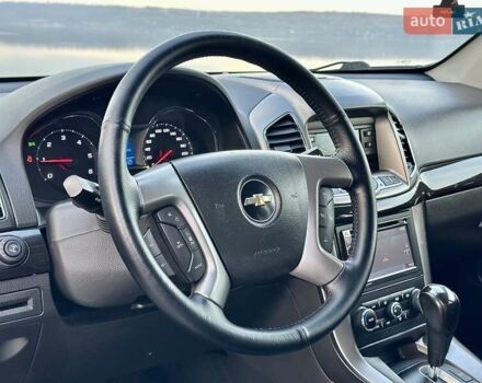 Білий Шевроле Каптіва, об'ємом двигуна 2.23 л та пробігом 158 тис. км за 12900 $, фото 76 на Automoto.ua