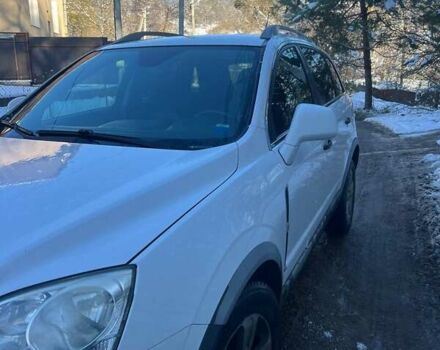 Белый Шевроле Каптива, объемом двигателя 2.4 л и пробегом 248 тыс. км за 8600 $, фото 1 на Automoto.ua