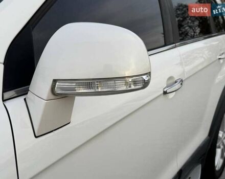 Білий Шевроле Каптіва, об'ємом двигуна 2.2 л та пробігом 150 тис. км за 11900 $, фото 6 на Automoto.ua