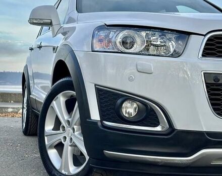 Білий Шевроле Каптіва, об'ємом двигуна 2.23 л та пробігом 158 тис. км за 12900 $, фото 4 на Automoto.ua