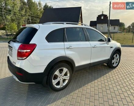 Білий Шевроле Каптіва, об'ємом двигуна 2 л та пробігом 153 тис. км за 12900 $, фото 43 на Automoto.ua