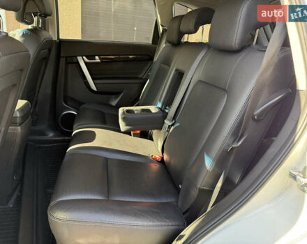 Білий Шевроле Каптіва, об'ємом двигуна 2.2 л та пробігом 200 тис. км за 13604 $, фото 53 на Automoto.ua