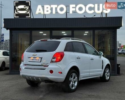Білий Шевроле Каптіва, об'ємом двигуна 2.38 л та пробігом 139 тис. км за 10490 $, фото 6 на Automoto.ua