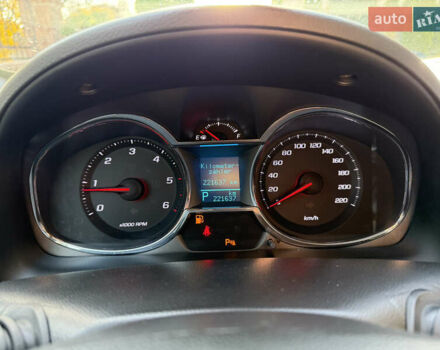 Білий Шевроле Каптіва, об'ємом двигуна 2.2 л та пробігом 200 тис. км за 13604 $, фото 32 на Automoto.ua