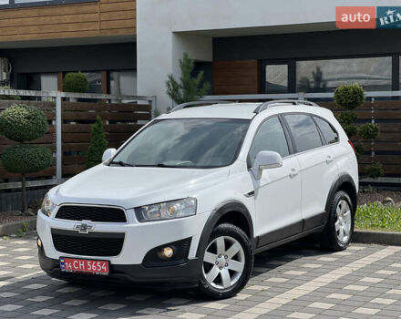 Белый Шевроле Каптива, объемом двигателя 2.2 л и пробегом 177 тыс. км за 12900 $, фото 1 на Automoto.ua