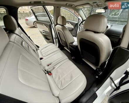 Белый Шевроле Каптива, объемом двигателя 2.4 л и пробегом 220 тыс. км за 7999 $, фото 35 на Automoto.ua