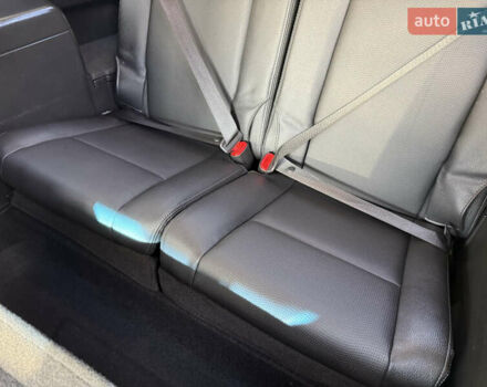 Білий Шевроле Каптіва, об'ємом двигуна 2.2 л та пробігом 200 тис. км за 13604 $, фото 56 на Automoto.ua