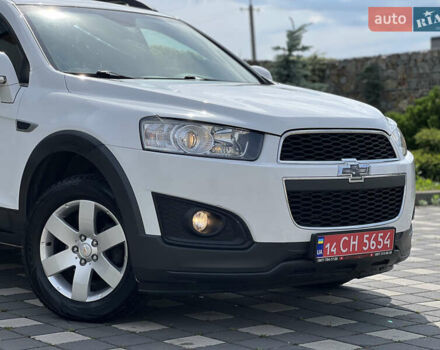 Белый Шевроле Каптива, объемом двигателя 2.2 л и пробегом 177 тыс. км за 12900 $, фото 10 на Automoto.ua