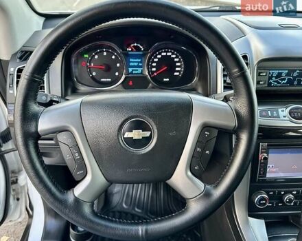 Білий Шевроле Каптіва, об'ємом двигуна 2.23 л та пробігом 158 тис. км за 12900 $, фото 72 на Automoto.ua