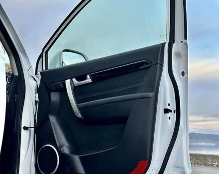 Білий Шевроле Каптіва, об'ємом двигуна 2.23 л та пробігом 158 тис. км за 12900 $, фото 62 на Automoto.ua