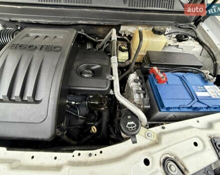 Белый Шевроле Каптива, объемом двигателя 2.4 л и пробегом 220 тыс. км за 7999 $, фото 56 на Automoto.ua