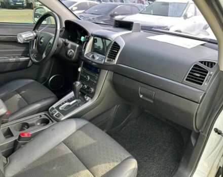 Белый Шевроле Каптива, объемом двигателя 0 л и пробегом 122 тыс. км за 3500 $, фото 4 на Automoto.ua