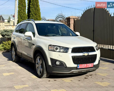 Білий Шевроле Каптіва, об'ємом двигуна 2.2 л та пробігом 200 тис. км за 13604 $, фото 1 на Automoto.ua