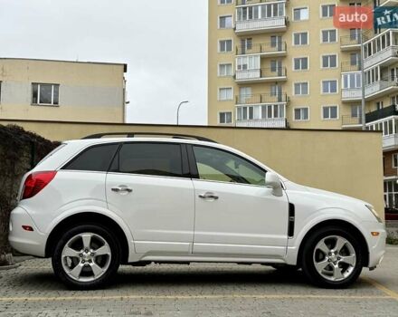 Белый Шевроле Каптива, объемом двигателя 2.4 л и пробегом 220 тыс. км за 7999 $, фото 2 на Automoto.ua