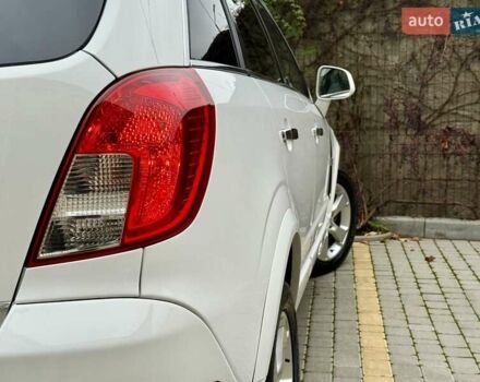 Белый Шевроле Каптива, объемом двигателя 2.4 л и пробегом 220 тыс. км за 7999 $, фото 23 на Automoto.ua