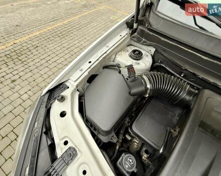 Белый Шевроле Каптива, объемом двигателя 2.4 л и пробегом 220 тыс. км за 7999 $, фото 52 на Automoto.ua