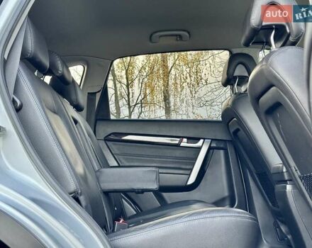 Білий Шевроле Каптіва, об'ємом двигуна 2.23 л та пробігом 158 тис. км за 12900 $, фото 64 на Automoto.ua