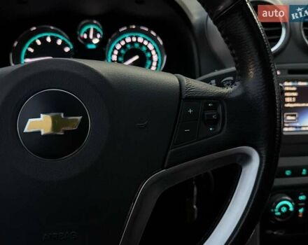 Білий Шевроле Каптіва, об'ємом двигуна 2.38 л та пробігом 139 тис. км за 10490 $, фото 18 на Automoto.ua