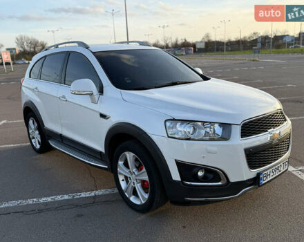Белый Шевроле Каптива, объемом двигателя 2.23 л и пробегом 228 тыс. км за 12499 $, фото 4 на Automoto.ua