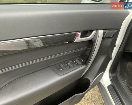 Белый Шевроле Каптива, объемом двигателя 2 л и пробегом 186 тыс. км за 12700 $, фото 22 на Automoto.ua