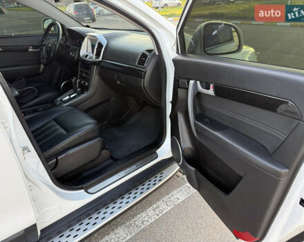 Белый Шевроле Каптива, объемом двигателя 2.23 л и пробегом 228 тыс. км за 12499 $, фото 20 на Automoto.ua