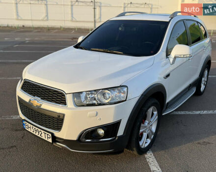 Белый Шевроле Каптива, объемом двигателя 2.23 л и пробегом 228 тыс. км за 12499 $, фото 1 на Automoto.ua