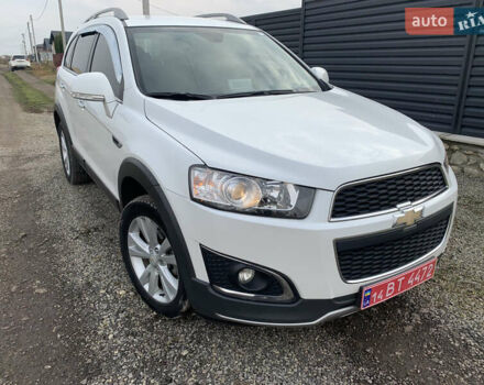 Білий Шевроле Каптіва, об'ємом двигуна 2 л та пробігом 186 тис. км за 12300 $, фото 12 на Automoto.ua