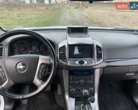 Белый Шевроле Каптива, объемом двигателя 2 л и пробегом 186 тыс. км за 12700 $, фото 23 на Automoto.ua