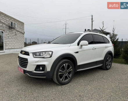 Білий Шевроле Каптіва, об'ємом двигуна 2 л та пробігом 180 тис. км за 13999 $, фото 6 на Automoto.ua