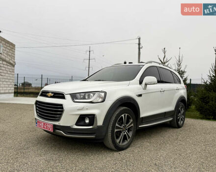 Білий Шевроле Каптіва, об'ємом двигуна 2 л та пробігом 180 тис. км за 13999 $, фото 2 на Automoto.ua