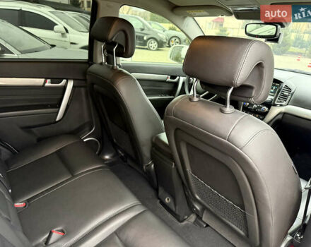 Білий Шевроле Каптіва, об'ємом двигуна 2 л та пробігом 180 тис. км за 13999 $, фото 20 на Automoto.ua