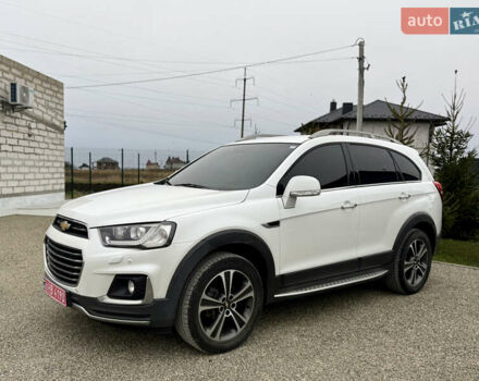 Білий Шевроле Каптіва, об'ємом двигуна 2 л та пробігом 180 тис. км за 13999 $, фото 5 на Automoto.ua
