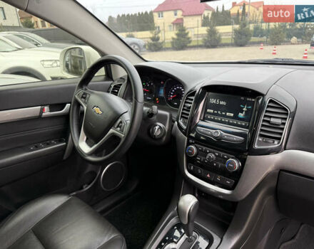 Білий Шевроле Каптіва, об'ємом двигуна 2 л та пробігом 180 тис. км за 13999 $, фото 22 на Automoto.ua