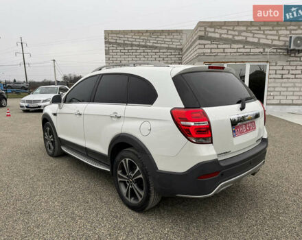 Білий Шевроле Каптіва, об'ємом двигуна 2 л та пробігом 180 тис. км за 13999 $, фото 11 на Automoto.ua