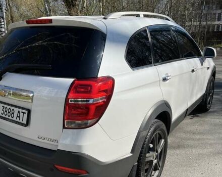 Білий Шевроле Каптіва, об'ємом двигуна 2.38 л та пробігом 97 тис. км за 18800 $, фото 5 на Automoto.ua