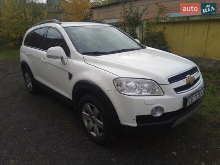 Белый Шевроле Каптива, объемом двигателя 3.2 л и пробегом 174 тыс. км за 6500 $, фото 1 на Automoto.ua
